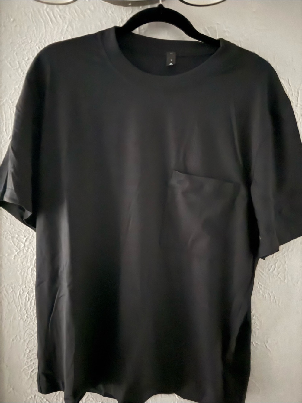 lululemon athletica Men's Black Pocket Tee